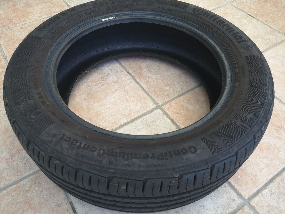 Pneu Continental neuf 100 Saint-Malo (35)