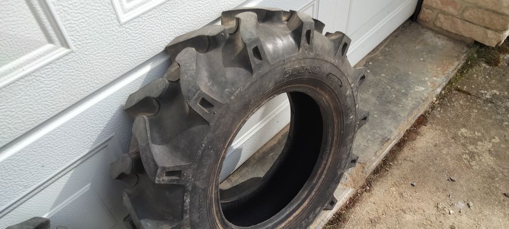 pneu  -   6       x      12
pneu  -   600   x      12 120 Salans (39)