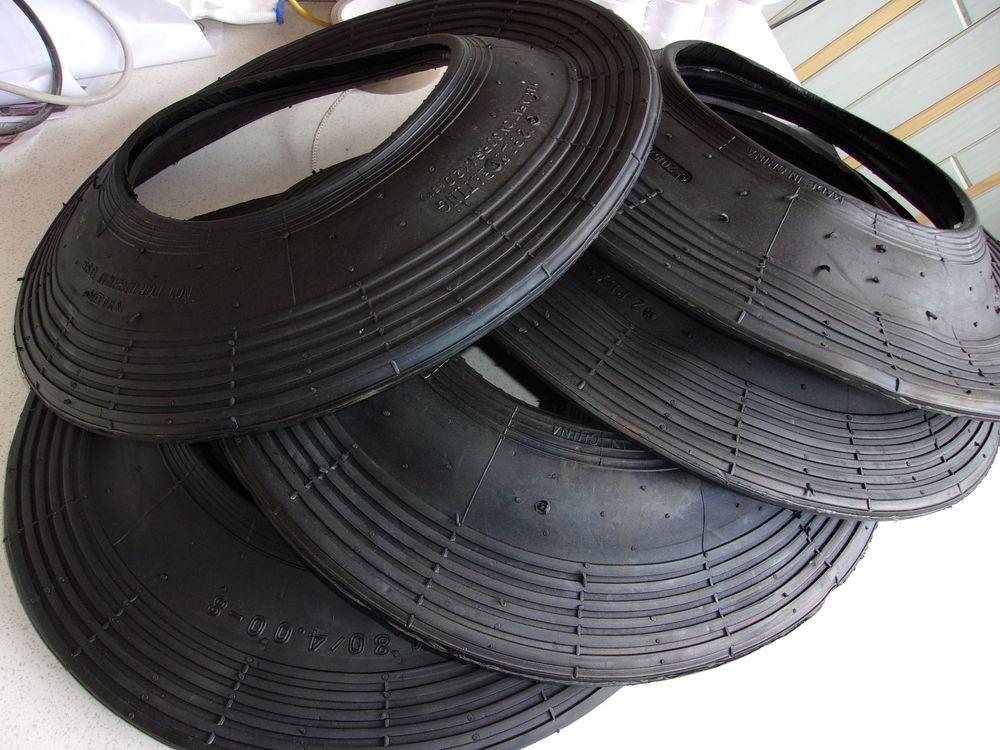 PNEU ou ROUE de brouette 2.5 Saint-Porquier (82)