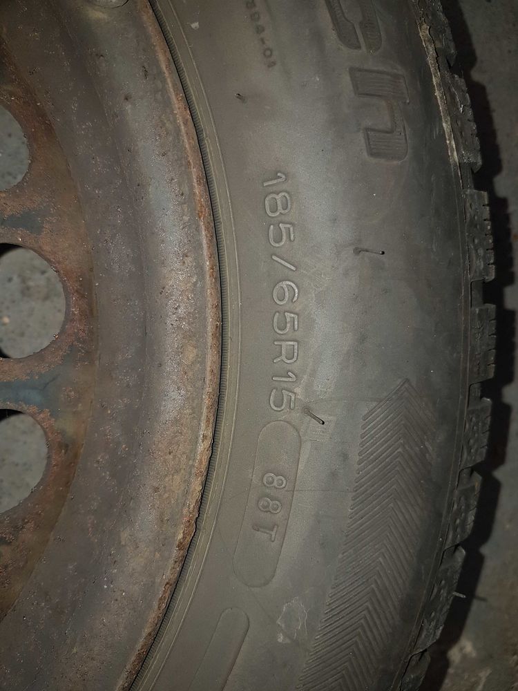 4 pneus hiver BF Goodrich 185/65/15 180 Fresse-sur-Moselle (88)