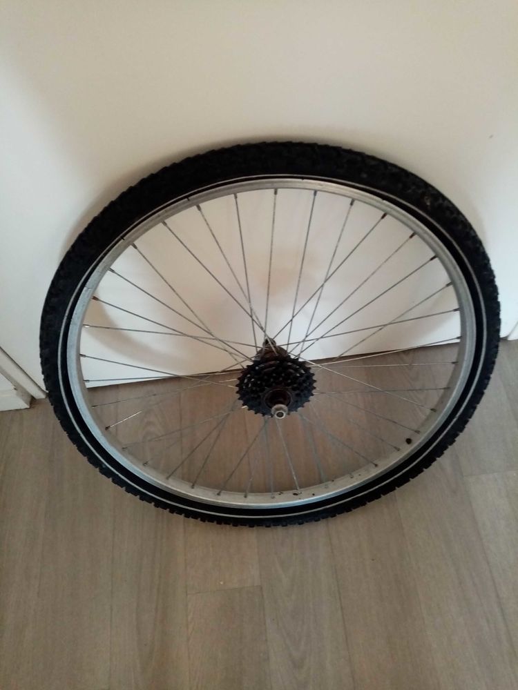 2 pneus pour VTT 26 pouces 70 Biarritz (64)