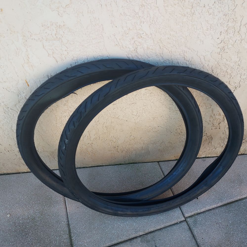 2 Pneus v�lo 15 Gignac-la-Nerthe (13)