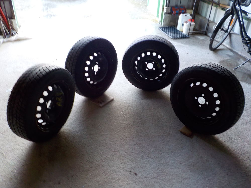 pneux neige 250 Bessay-sur-Allier (03)