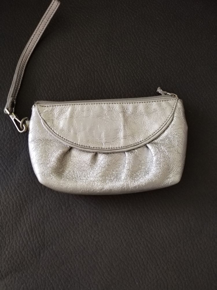 pochette argent� 8 Maisons-Alfort (94)