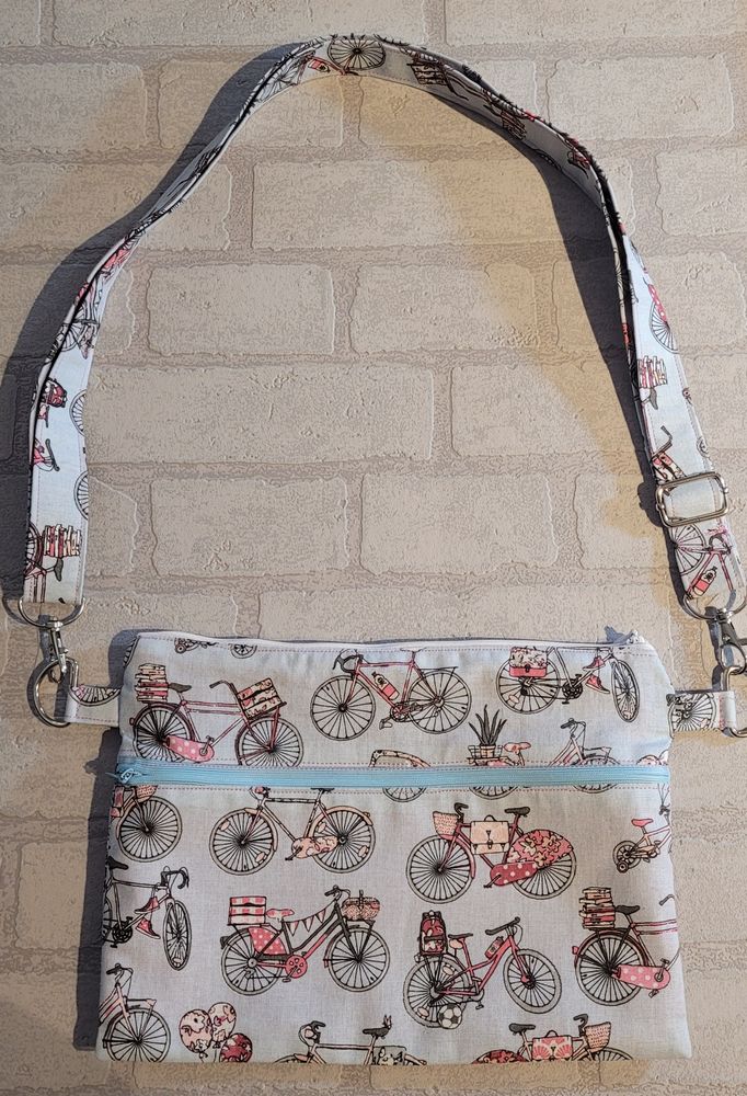 Pochette sac en bandouli�re (Mardy) 12 Hettange-Grande (57)