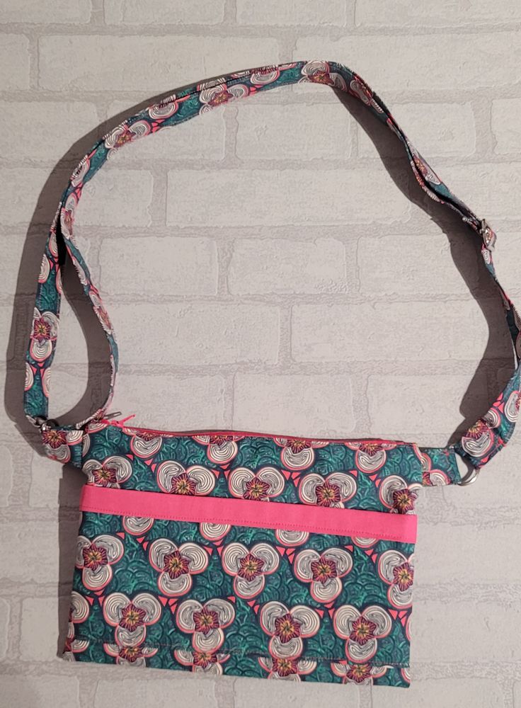 Pochette sac en bandouli�re (Mardy) 12 Hettange-Grande (57)