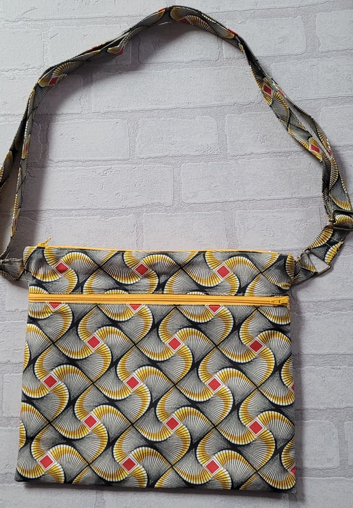 Pochette sac en bandouli�re (Mardy) 12 Hettange-Grande (57)