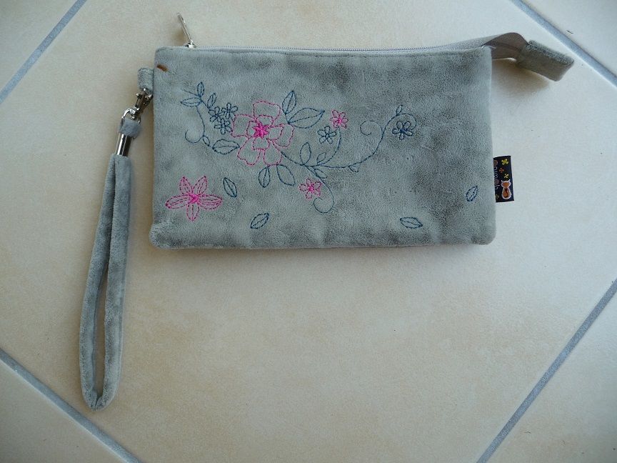 Pochette Double velours gris marque ANIMOB - Neuve 10 Celles-sur-Belle (79)