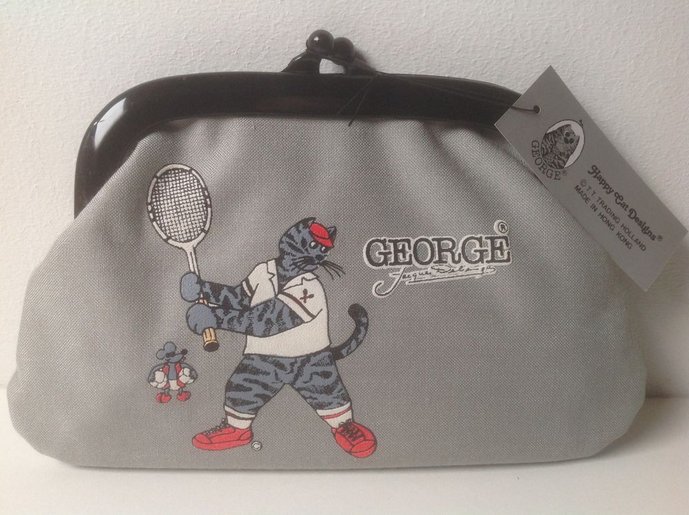 SAC POCHETTE FANTAISIE GRIS PERLE Envoi Possible
10 Tr�gunc (29)