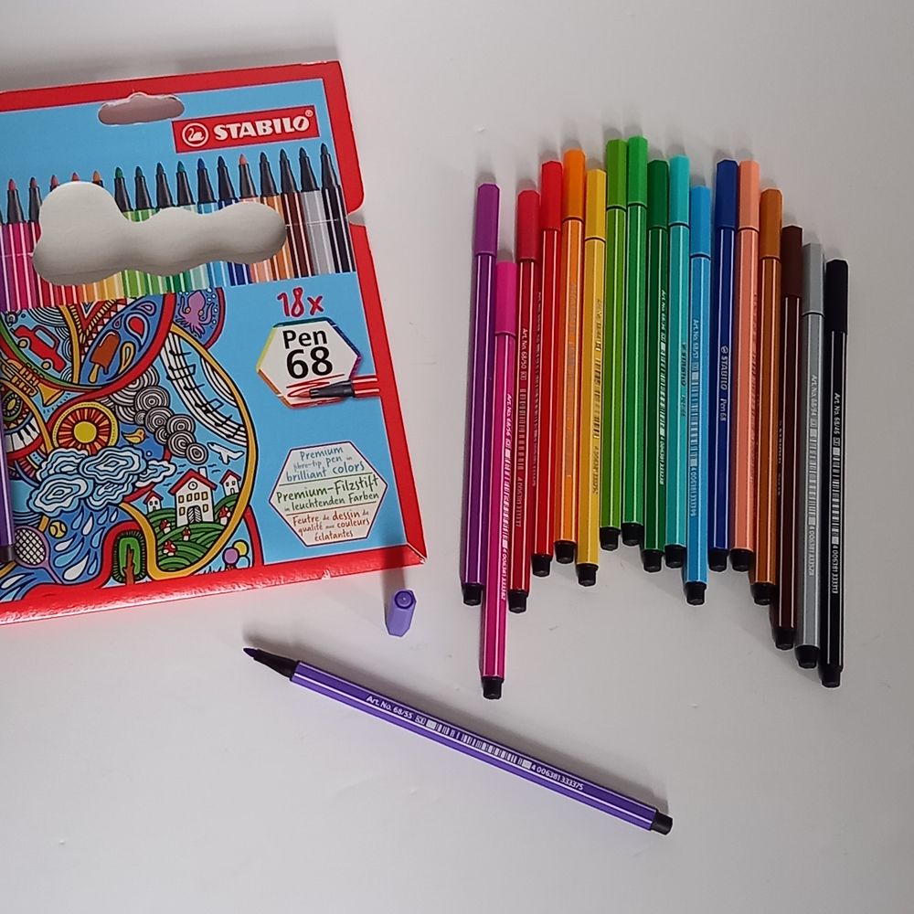 Pochette de 18 feutres de dessin de qualit� Stabilo pen 68 a 15 Saumur (49)
