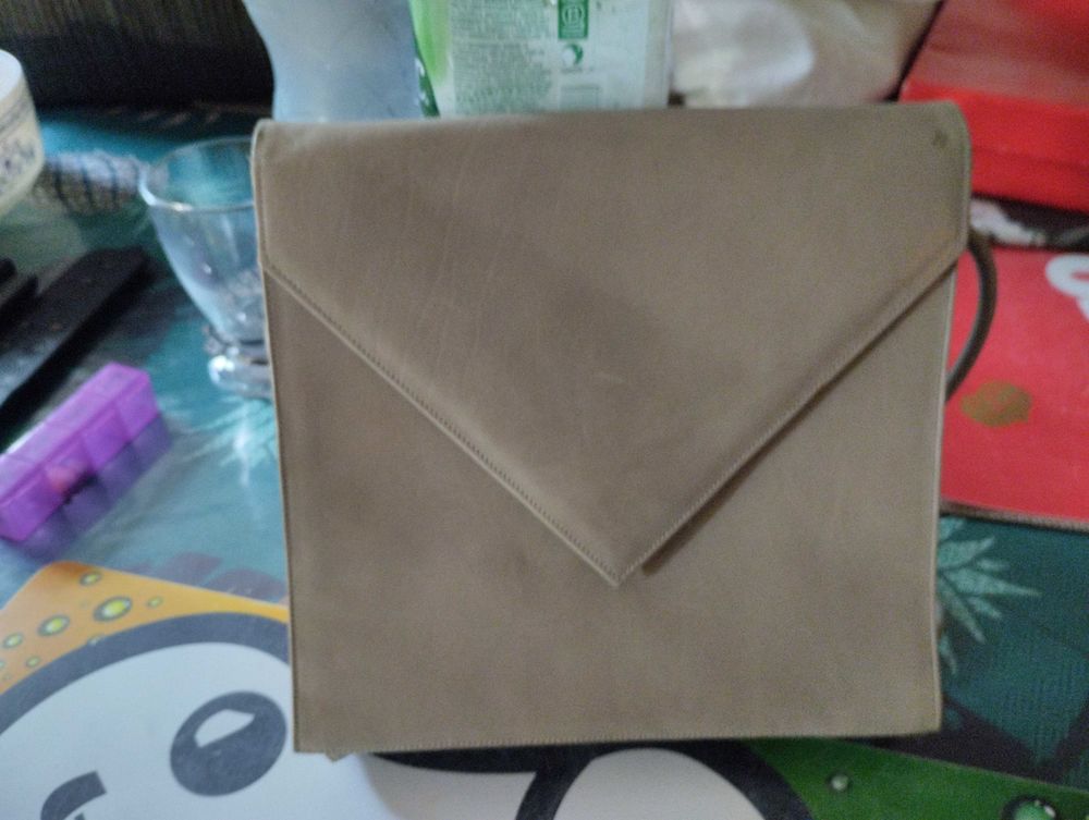 pochette de marque 25 Moyeuvre-Grande (57)