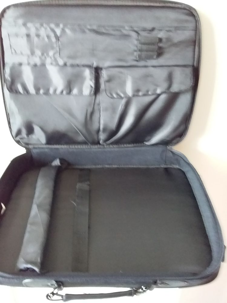 POCHETTE ORDINATEUR 5 Bobigny (93)