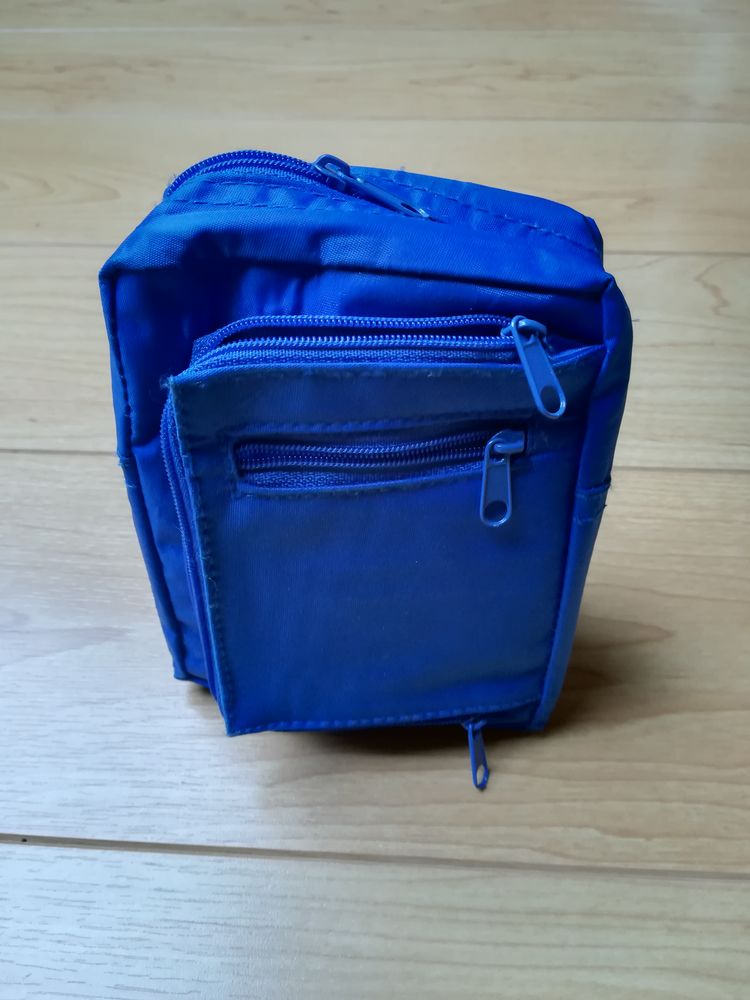 POCHETTE  RANDONNEE OU AUTRE (peut se porter  � la taille) 0 Mouvaux (59)