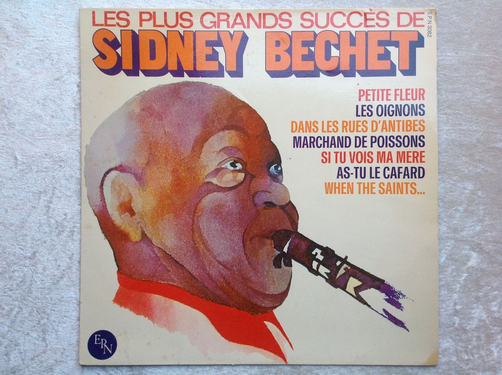 POCHETTE SANS DISQUE 33T SIDNEY BECHET Envoi Possible
2 Tr�gunc (29)