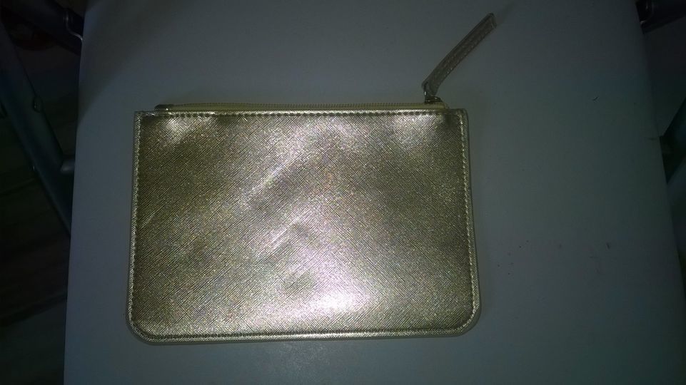 Pochette De Soiree Dor�e Neuve
El�gante pochette de soir�e 8 Talange (57)