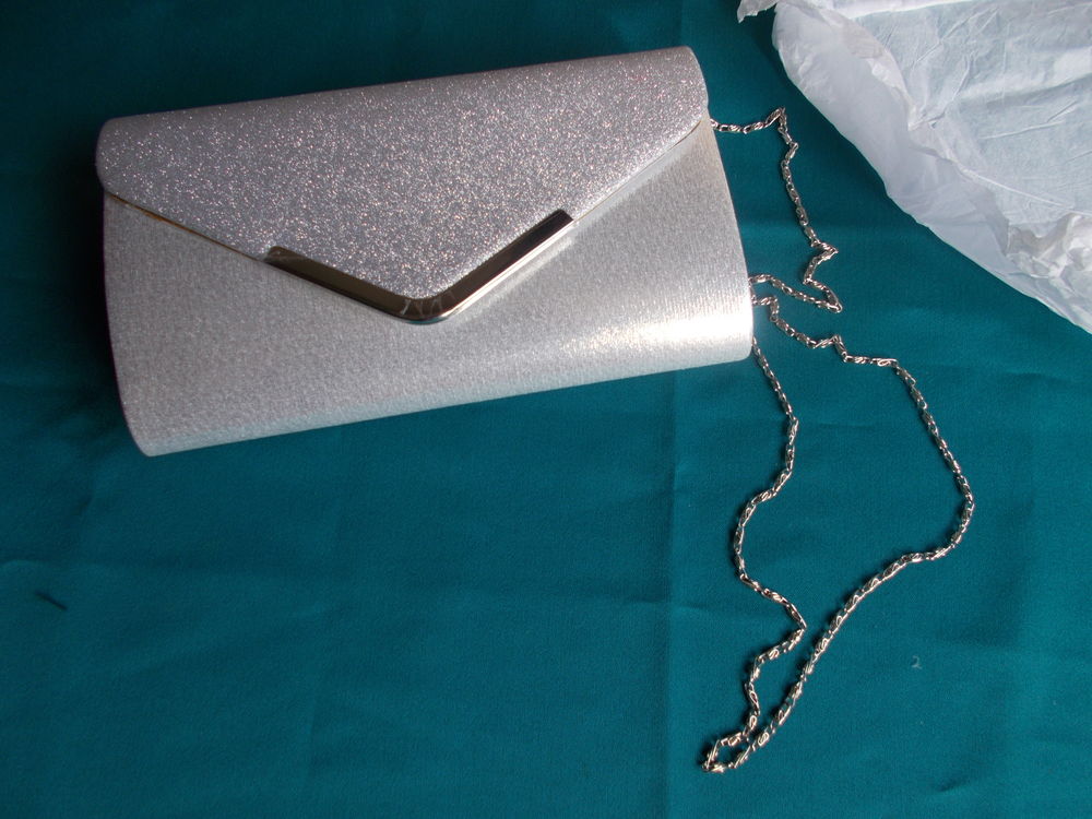 SAC POCHETTE DE SOIREE 0 Chartres (28)