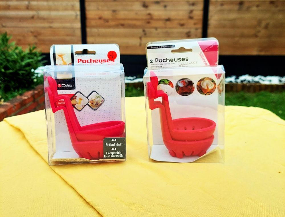 4 pocheuses � oeufs NEUVES > silicone > bo�tes originales 5 Angers (49)