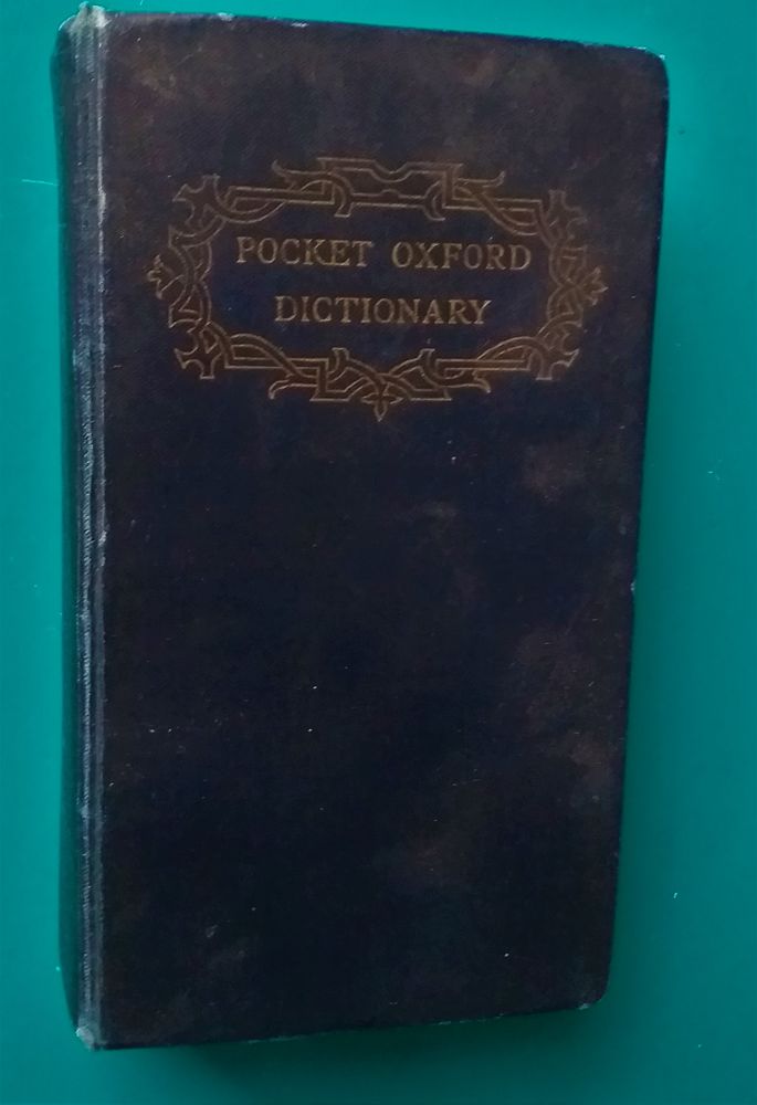  The pocket Oxford dictionary of Current English compiled by 8 Montauban (82)