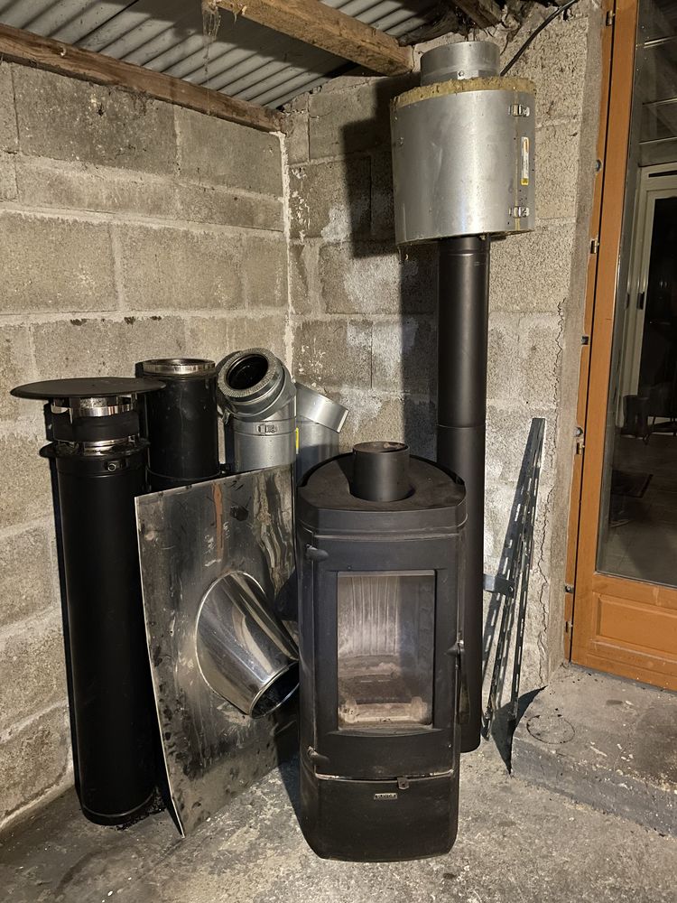 Kit Poel � bois Supra et tuyaux double parois isol�es 1100 La Ro� (53)