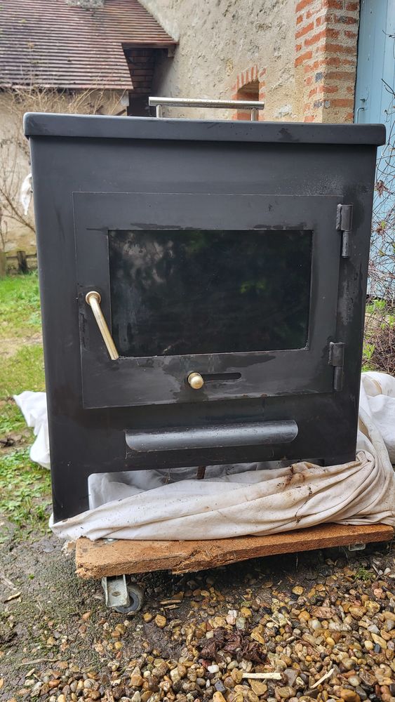 Poele � bois Cardiff 170 Vineuil (41)