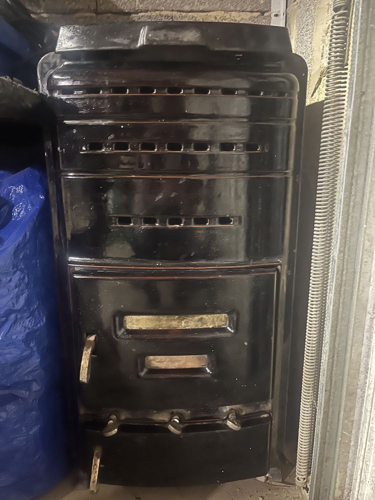 Po�le � bois et charbon de Dietrich 
200 Boulbon (13)