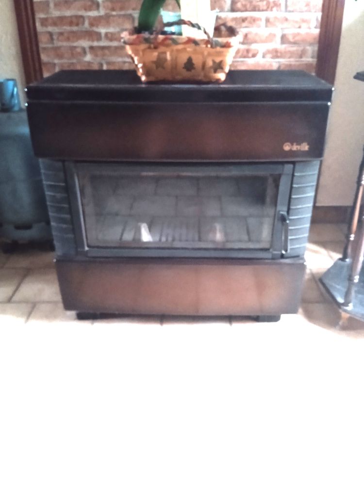 poele a bois deville buches de 50 tres bon etat 200 Saint-Sulpice (58)
