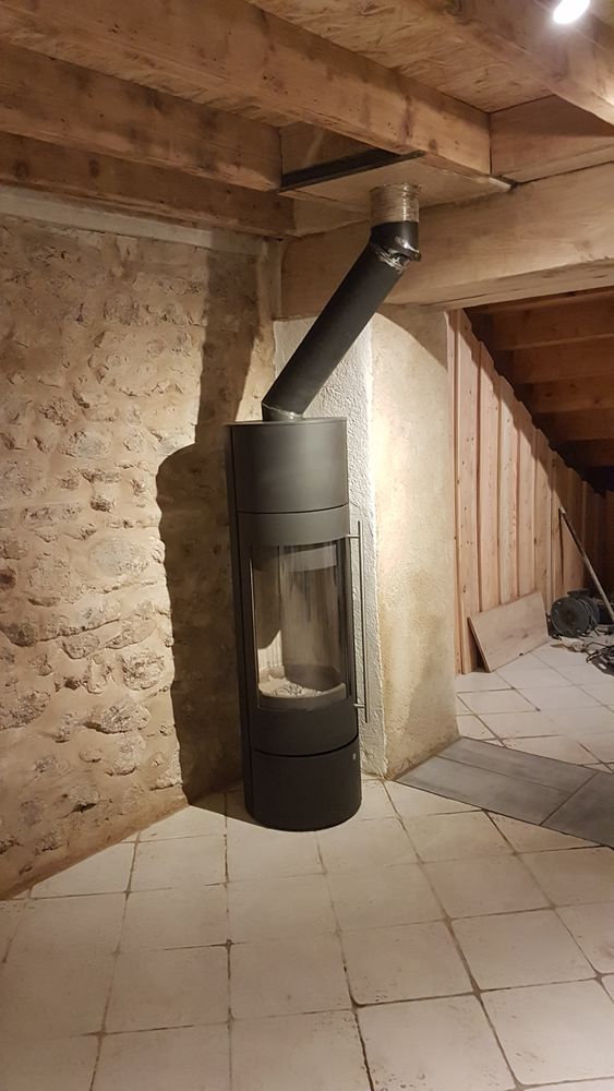 Po�le � bois Olsberg 600 Le Mayet-de-Montagne (03)