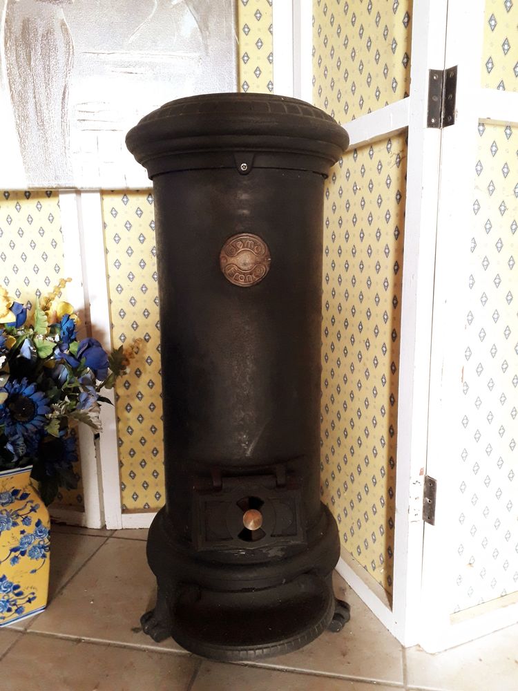 Poele a bois vertical 400 Saint-Sulpice-les-Feuilles (87)