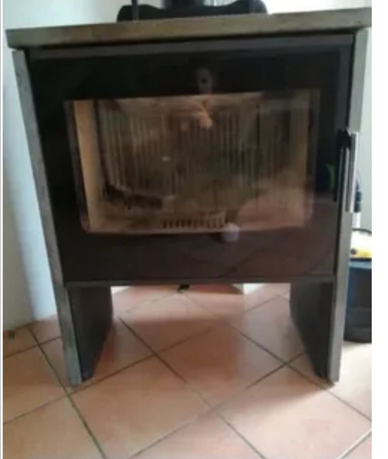 Po�le � bois 0 Aingeray (54)