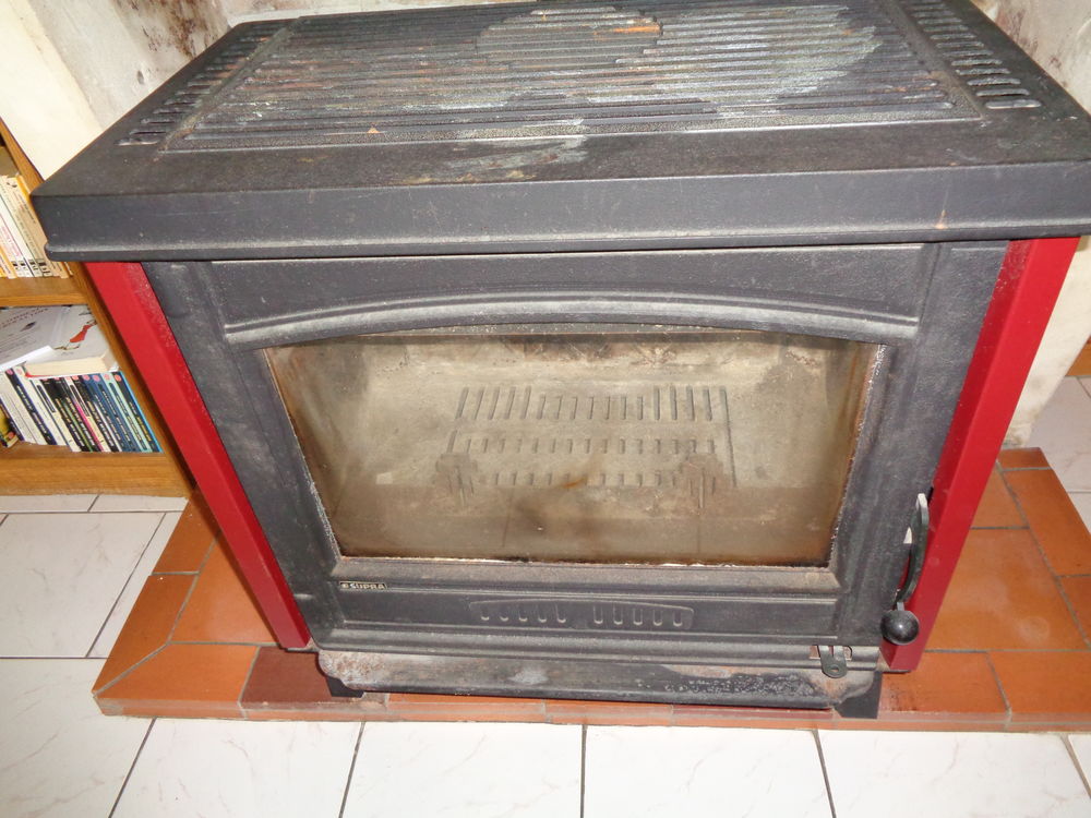 Po�le bois 0 Marcillac (33)