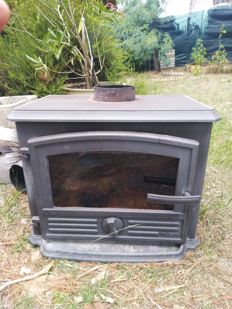 Po�le � bois 300 Saint-Palais-sur-Mer (17)