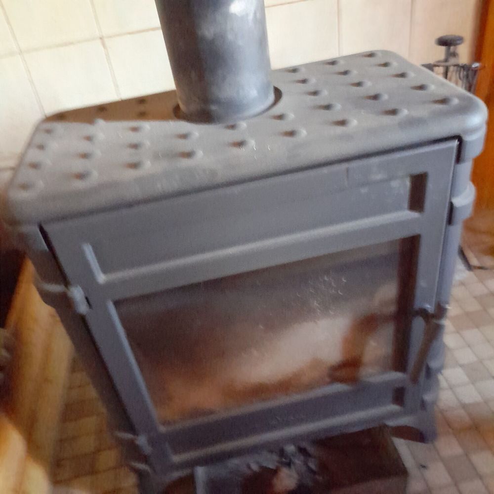 Po�le � bois 500 Savigneux (42)