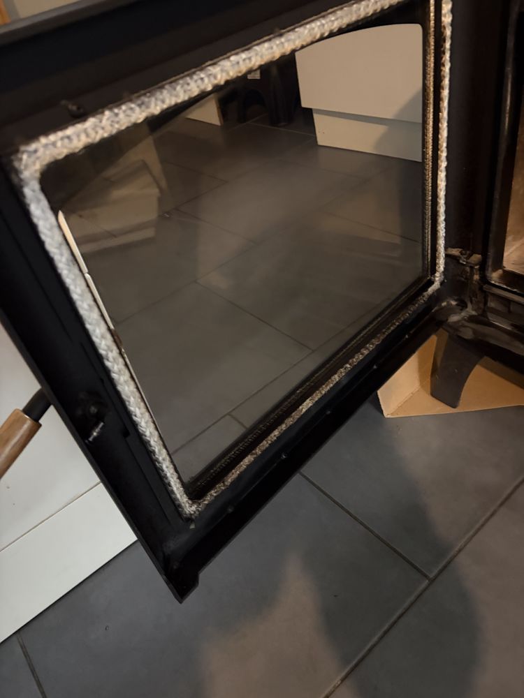 Po�le � bois 450 Saint-Bonnet (16)