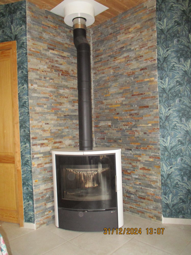 Po�le � bois 1500 Saint-Lattier (38)