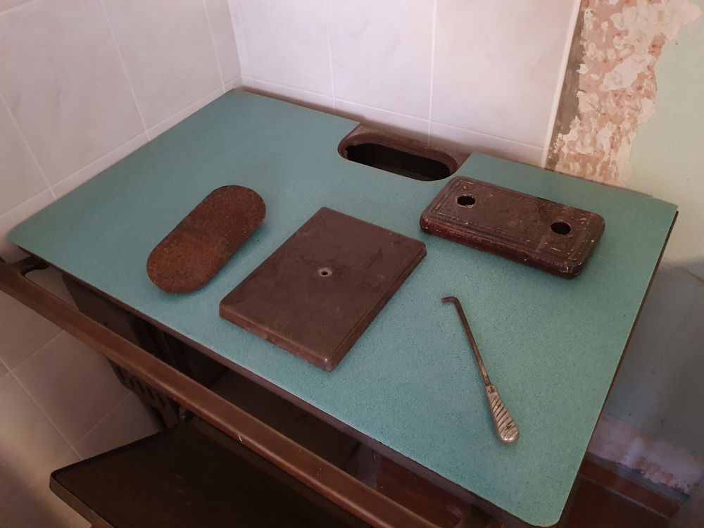 Po�le � charbon 0 Versols-et-Lapeyre (12)