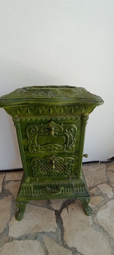 Po�le  en fa�ence 65 Fl�ville-devant-Nancy (54)