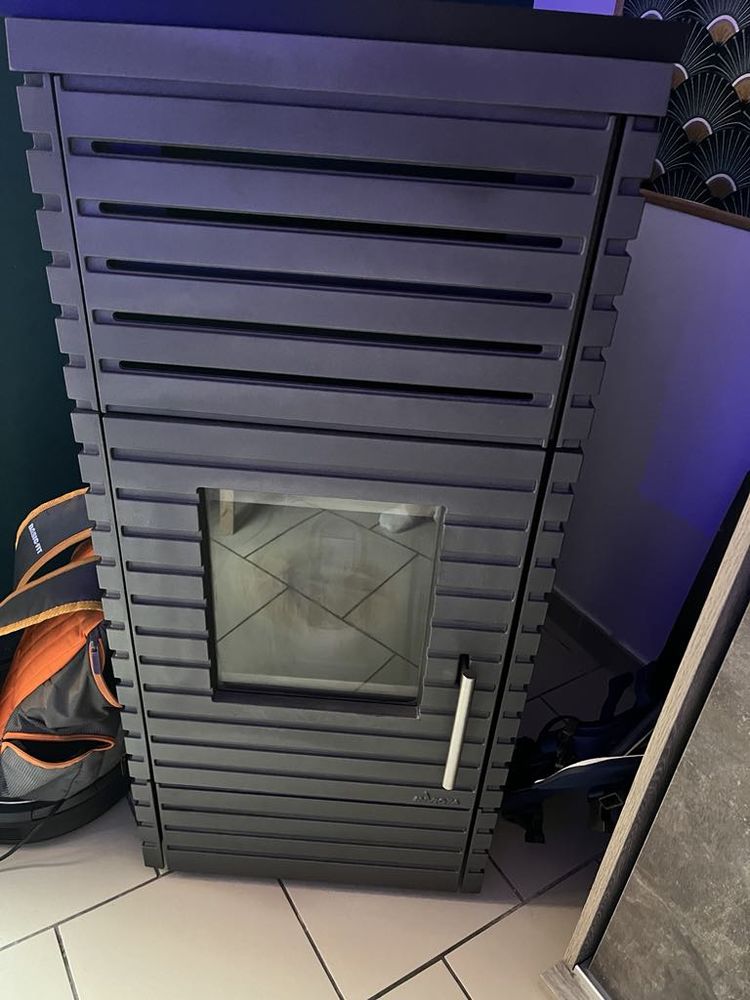 Poele � granule invicta 8kw 400 Barlin (62)