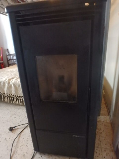 poele � granules MORETTI Design 1000 Buisson (84)