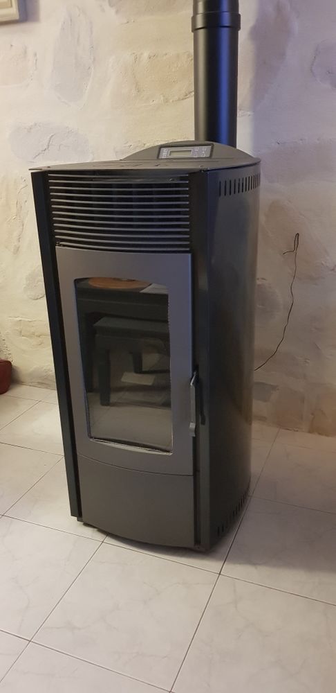 Po�le � granul�s 1700 Sainte-Marie (66)