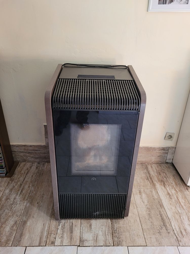 po�le � granules 0 Pourri�res (83)