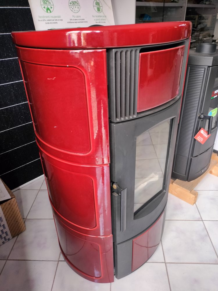 Po�le � pellets La Nordica Iole ventil� ? neuf, performance 997 Paris (75)