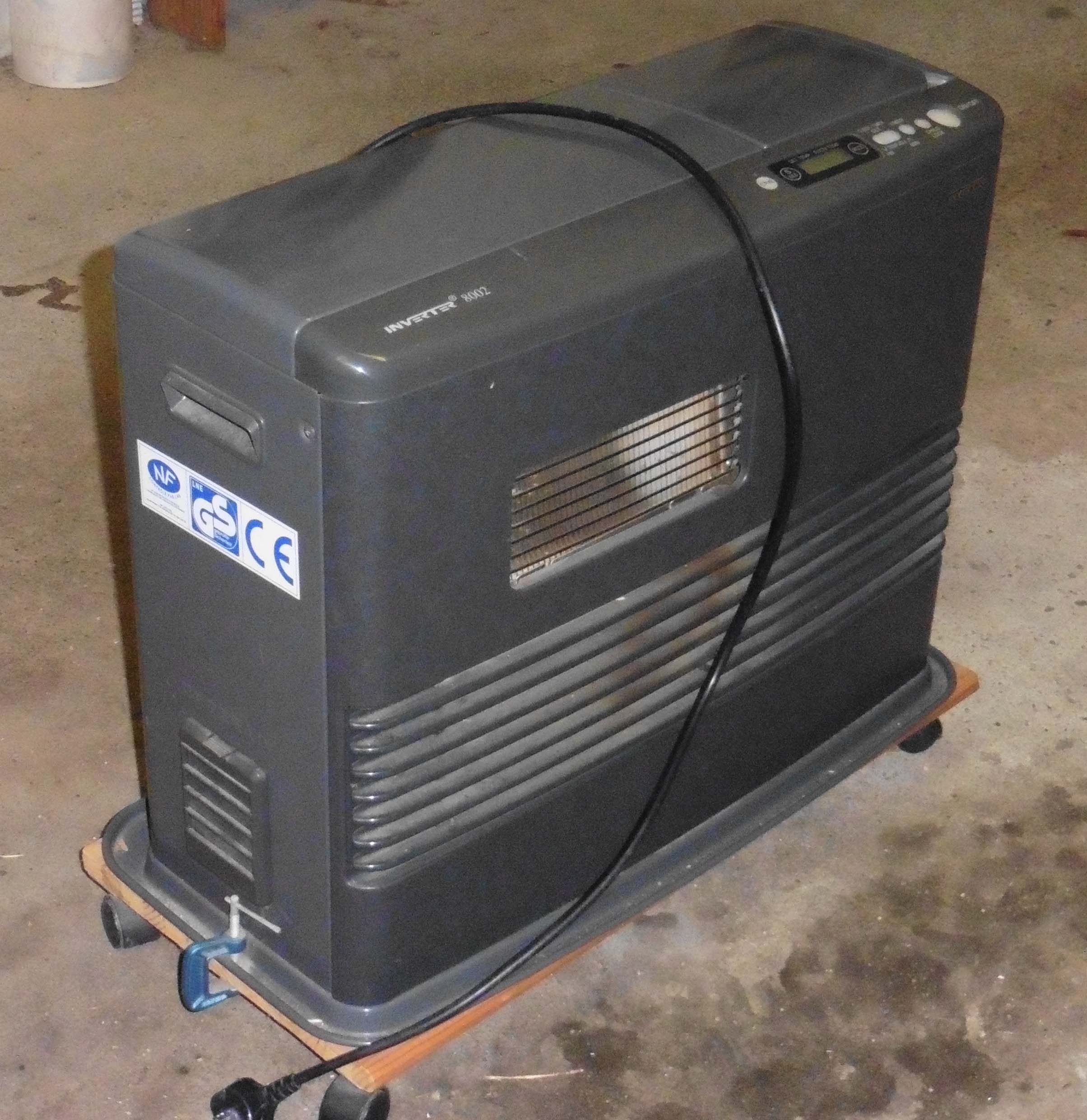 poele a petrole inverter electronique 250 Coutouvre (42)