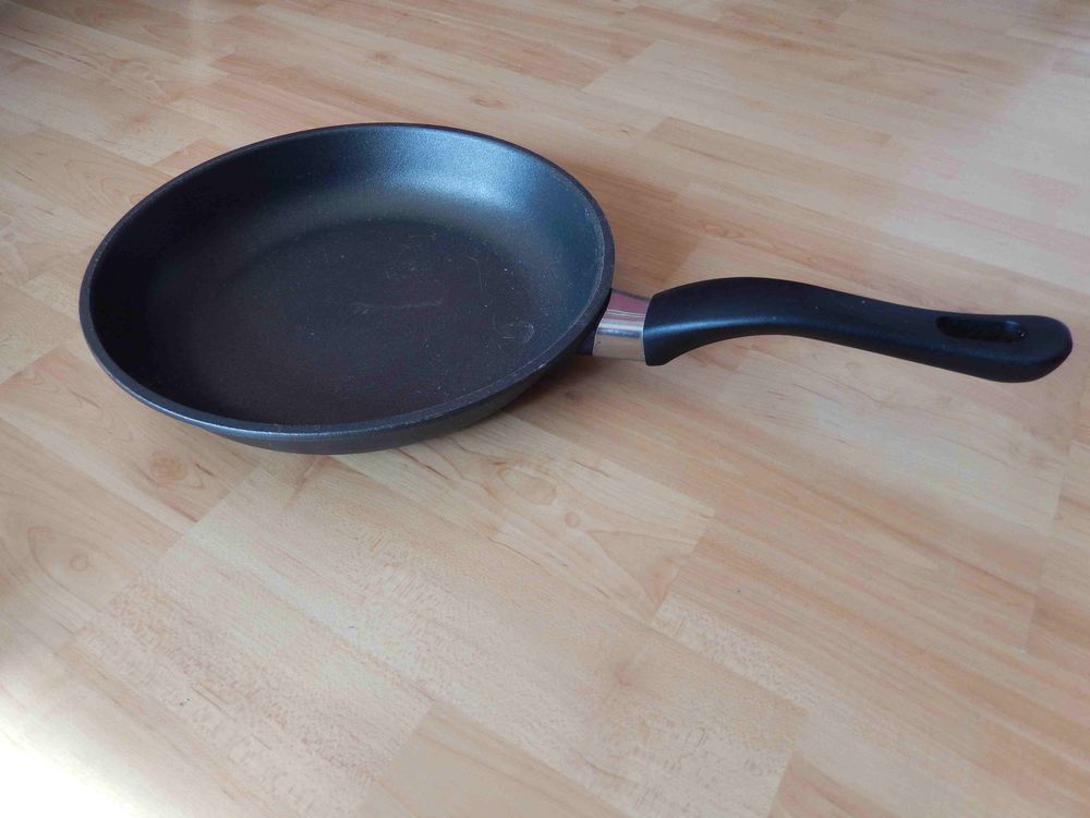 Lot de 2 po�les et une sauteuse 50 Saint-Andr�-lez-Lille (59)
