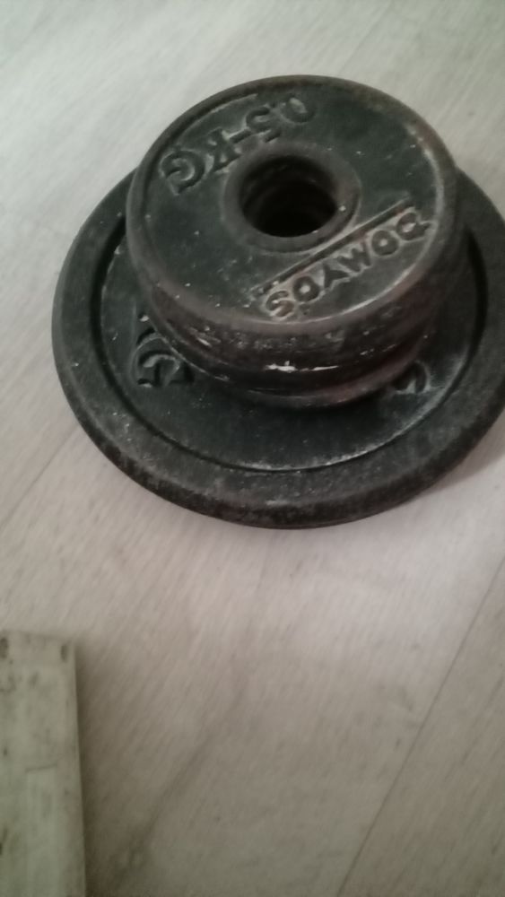 Lot de Poids pour halter 3euro la paire 3 Commentry (03)