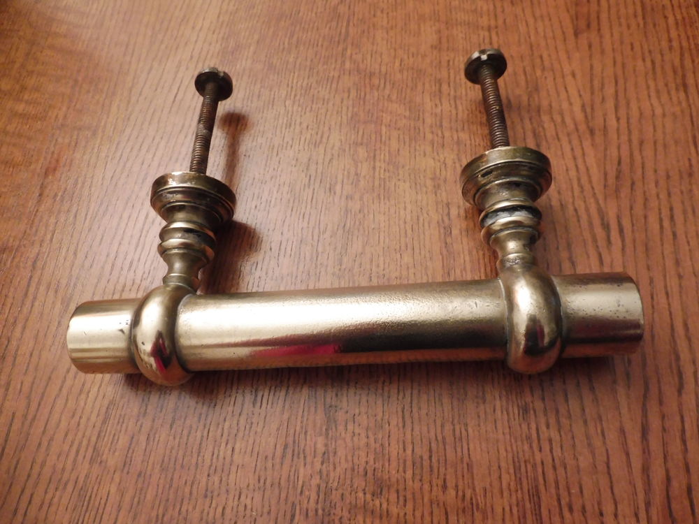 Poign�e de porte, en laiton, style b�ton de mar�chal 85 Chasseneuil-sur-Bonnieure (16)