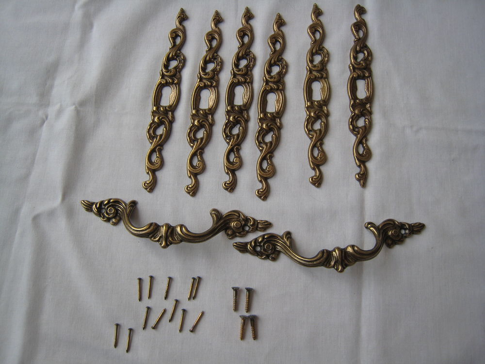 2 Poign�es  6 entr�es  de clef Louis XV en laiton - (NH78) 20 Versailles (78)