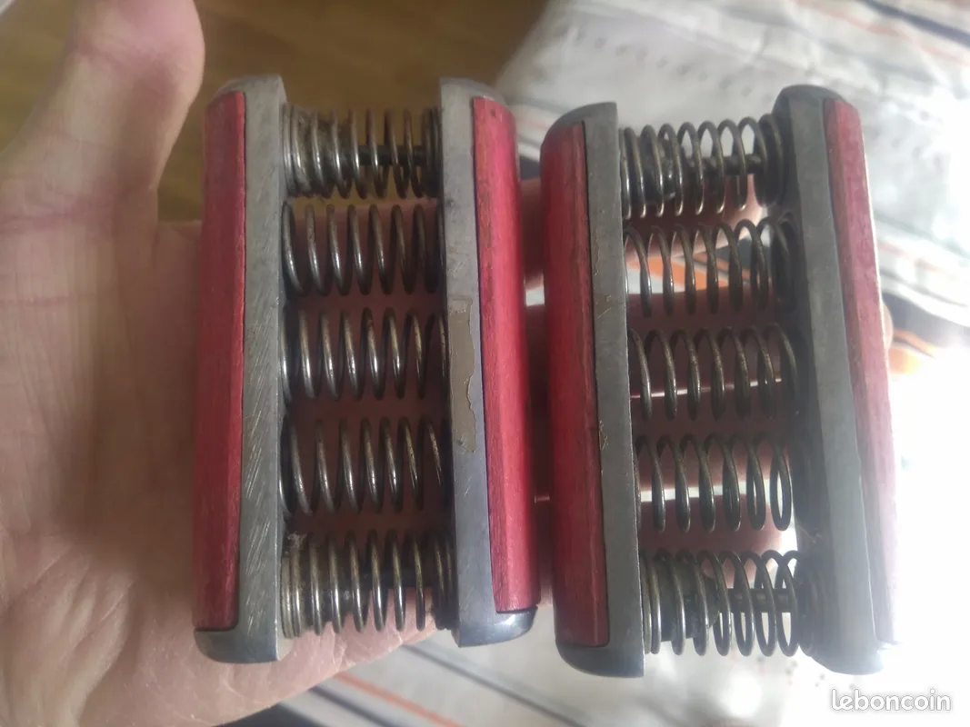 poign�es de muscu 8 Sainte-Agathe-la-Bouteresse (42)