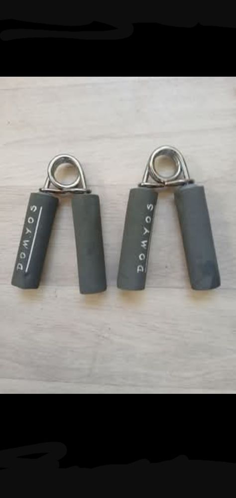 2 poign�es musculation domyos 2 La Rochelle (17)