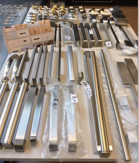 POIGNEES  NEUVES 5 Cannes (06)