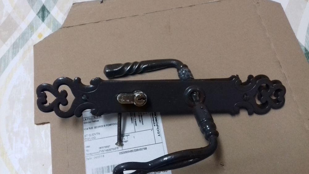 poignees de porte 45 Saint-Quentin (02)